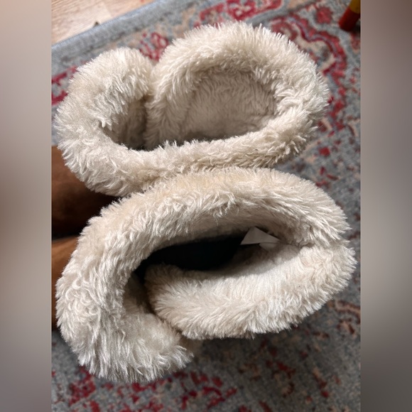 Target Brown Cozy Boots with Cream Fur - Picture 8 of 10